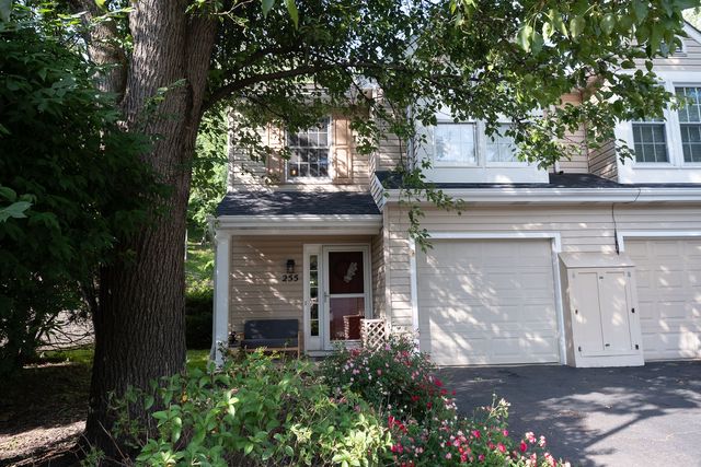 255 Commons Drive, Oakmont, PA 15139