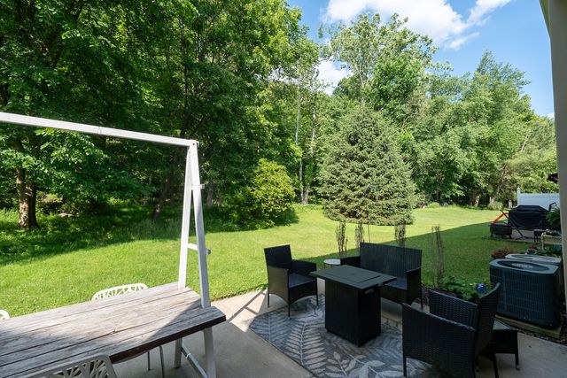 255 Commons Drive, Oakmont, PA 15139