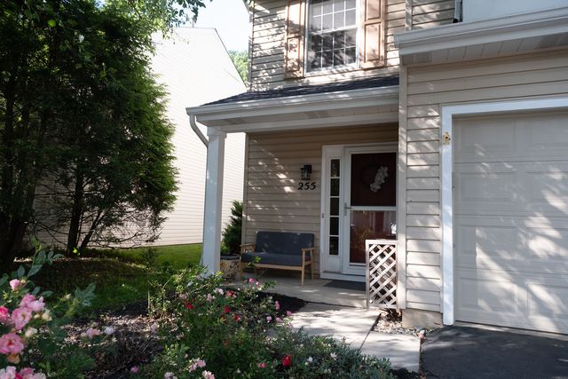 255 Commons Drive, Oakmont, PA 15139