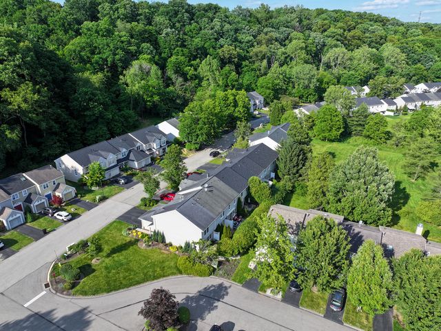 255 Commons Drive, Oakmont, PA 15139