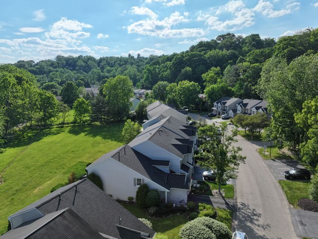 255 Commons Drive, Oakmont, PA 15139