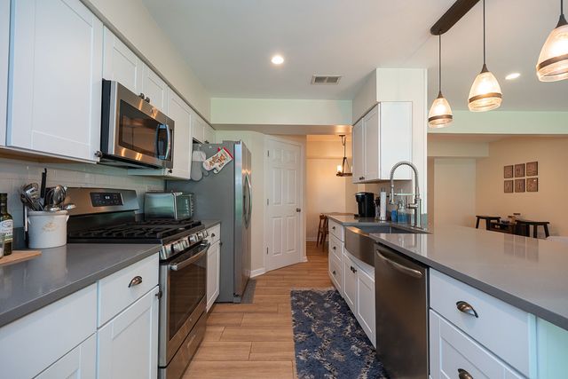 255 Commons Drive, Oakmont, PA 15139