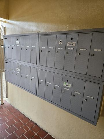 7400 Harding Ave 22, Miami Beach, FL 33141