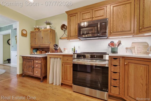 4 N Church Street, Brandon Charter Township, MI 48462