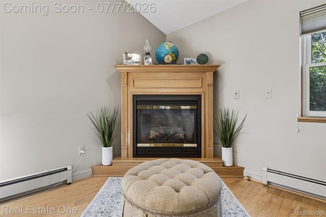 4 N Church Street, Brandon Charter Township, MI 48462