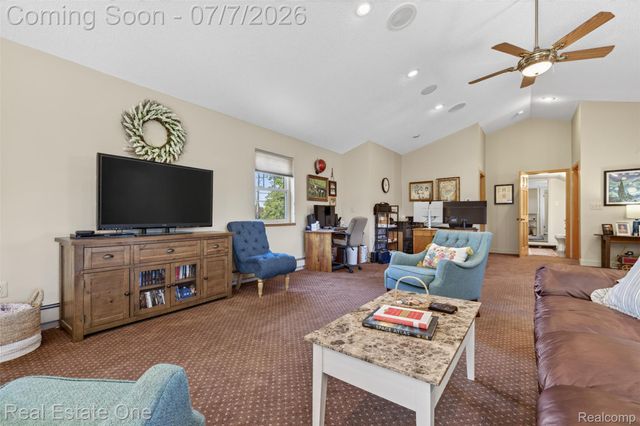 4 N Church Street, Brandon Charter Township, MI 48462