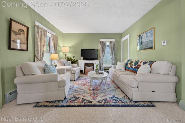 4 N Church Street, Brandon Charter Township, MI 48462