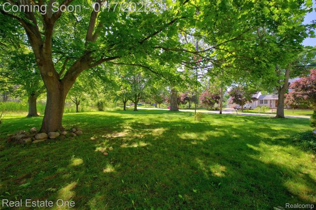 4 N Church Street, Brandon Charter Township, MI 48462