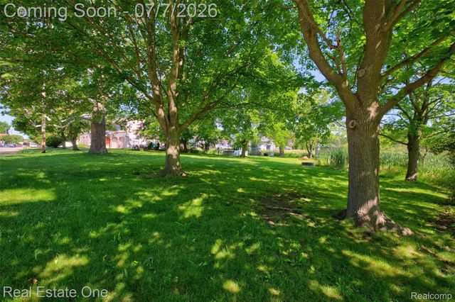4 N Church Street, Brandon Charter Township, MI 48462