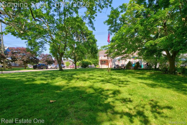 4 N Church Street, Brandon Charter Township, MI 48462