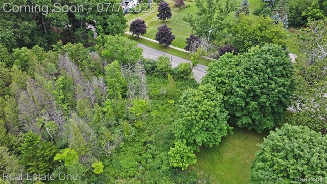 4 N Church Street, Brandon Charter Township, MI 48462