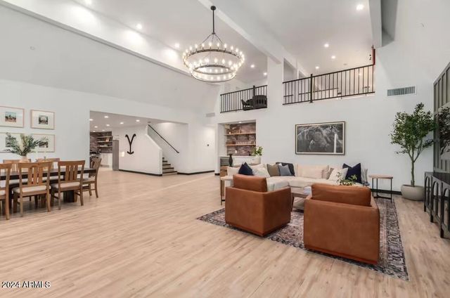 3014 N 61ST Place, Scottsdale, AZ 85251