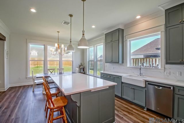 17719 Empress Dr, Greenwell Springs, LA 70739