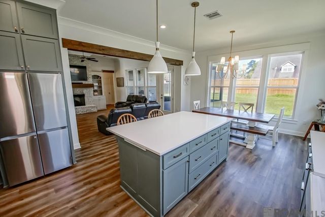 17719 Empress Dr, Greenwell Springs, LA 70739