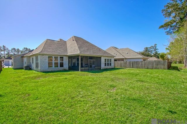 17719 Empress Dr, Greenwell Springs, LA 70739