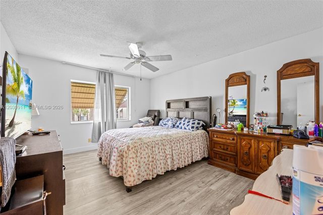 5839 La Pinata Blvd C-2, Green Acres, FL 33463