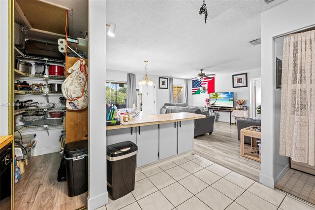 5839 La Pinata Blvd C-2, Green Acres, FL 33463