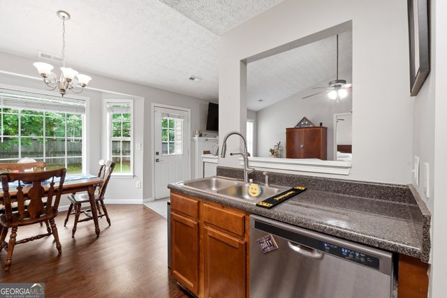14 Grier Lane, Newnan, GA 30263