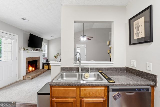 14 Grier Lane, Newnan, GA 30263