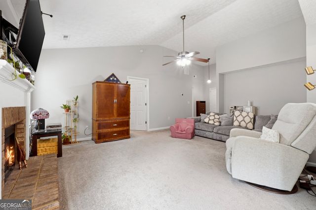14 Grier Lane, Newnan, GA 30263