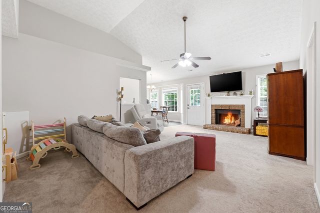 14 Grier Lane, Newnan, GA 30263