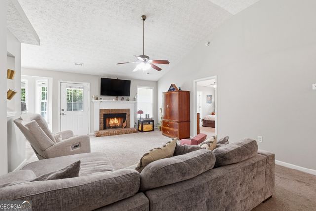 14 Grier Lane, Newnan, GA 30263