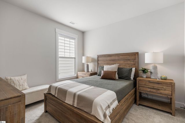 118 Ives Way, Piedmont, SC 29673