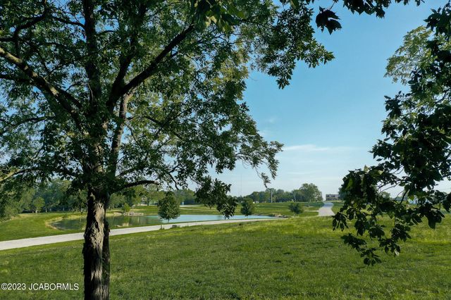 10970 EAGLE LAKE LANE, Holts Summit, MO 65043