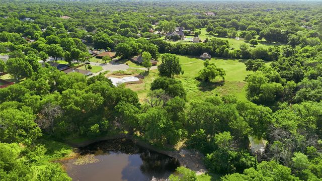 1214 Oakwood Trail, Southlake, TX 76092