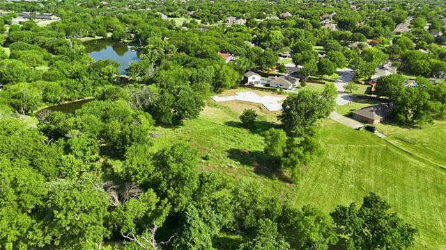 1214 Oakwood Trail, Southlake, TX 76092