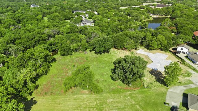 1214 Oakwood Trail, Southlake, TX 76092