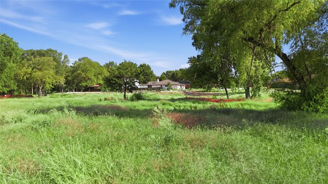 1214 Oakwood Trail, Southlake, TX 76092
