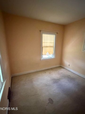 614 Wamba Avenue, Toledo, OH 43607
