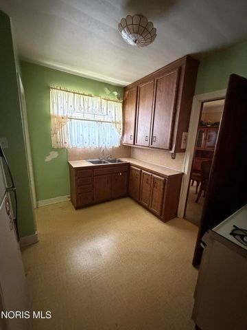 614 Wamba Avenue, Toledo, OH 43607