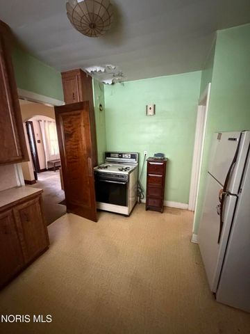 614 Wamba Avenue, Toledo, OH 43607