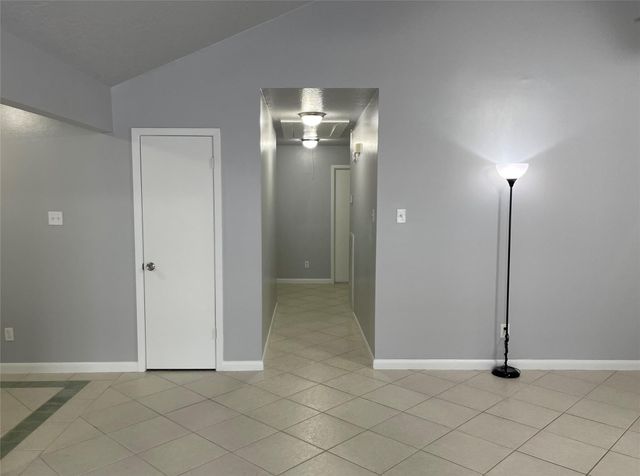 2302 E Shannon Street, Deer Park, TX 77536