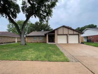 2302 E Shannon Street, Deer Park, TX 77536