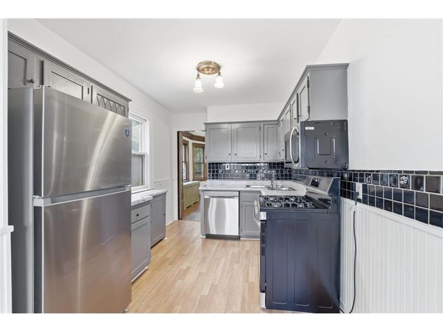 215 Penn Avenue, Minneapolis, MN 55405