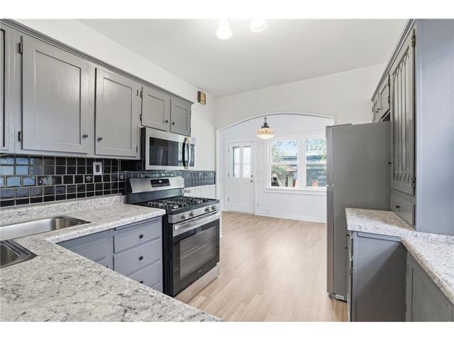 215 Penn Avenue, Minneapolis, MN 55405