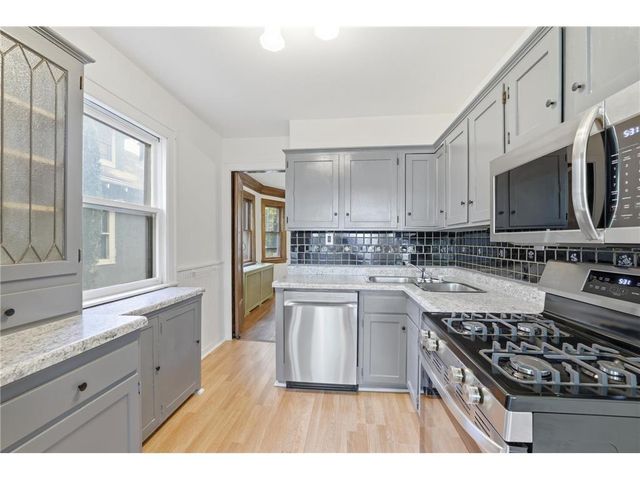 215 Penn Avenue, Minneapolis, MN 55405