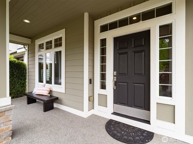 6008 NE 1st Circle, Renton, WA 98059