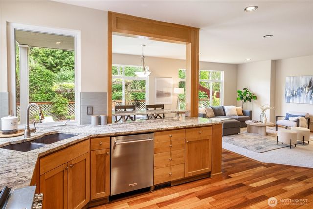 6008 NE 1st Circle, Renton, WA 98059
