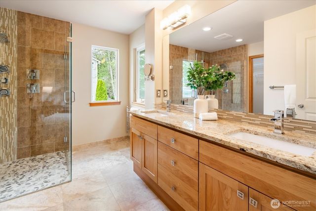 6008 NE 1st Circle, Renton, WA 98059