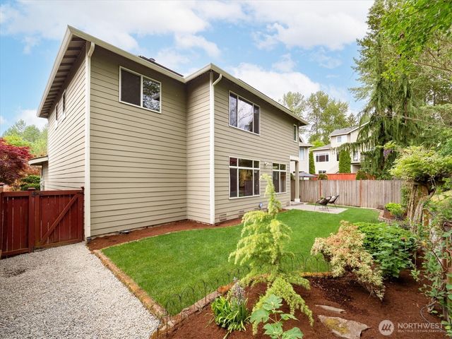 6008 NE 1st Circle, Renton, WA 98059