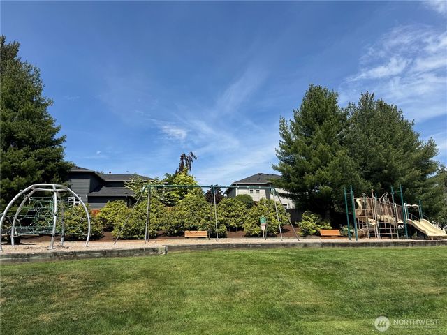 6008 NE 1st Circle, Renton, WA 98059