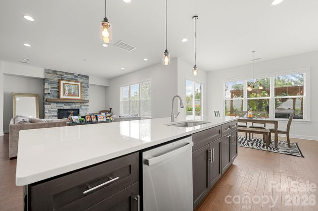 5005 Alexander Manor Drive, Charlotte, NC 28270