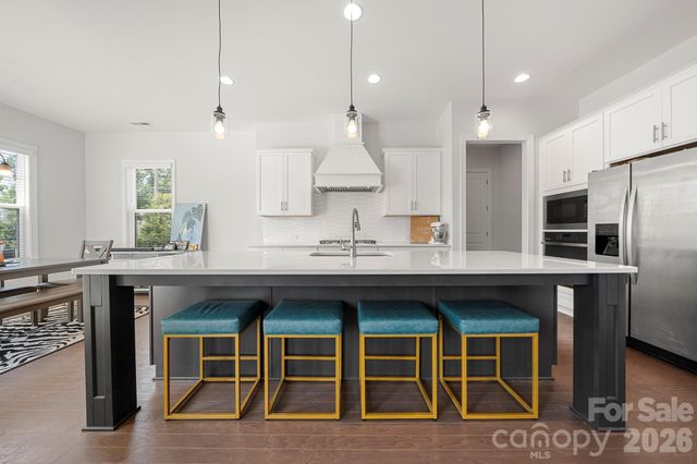 5005 Alexander Manor Drive, Charlotte, NC 28270