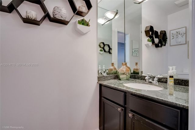 2461 NE 14th Street 2461, Pompano Beach, FL 33062