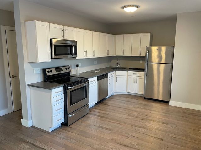 543 Dorchester Ave, Boston, MA 02127