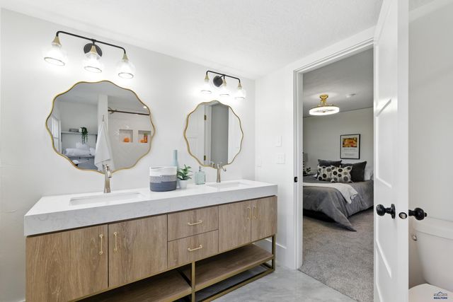 1102 9TH ST, Rapid City, SD 57701